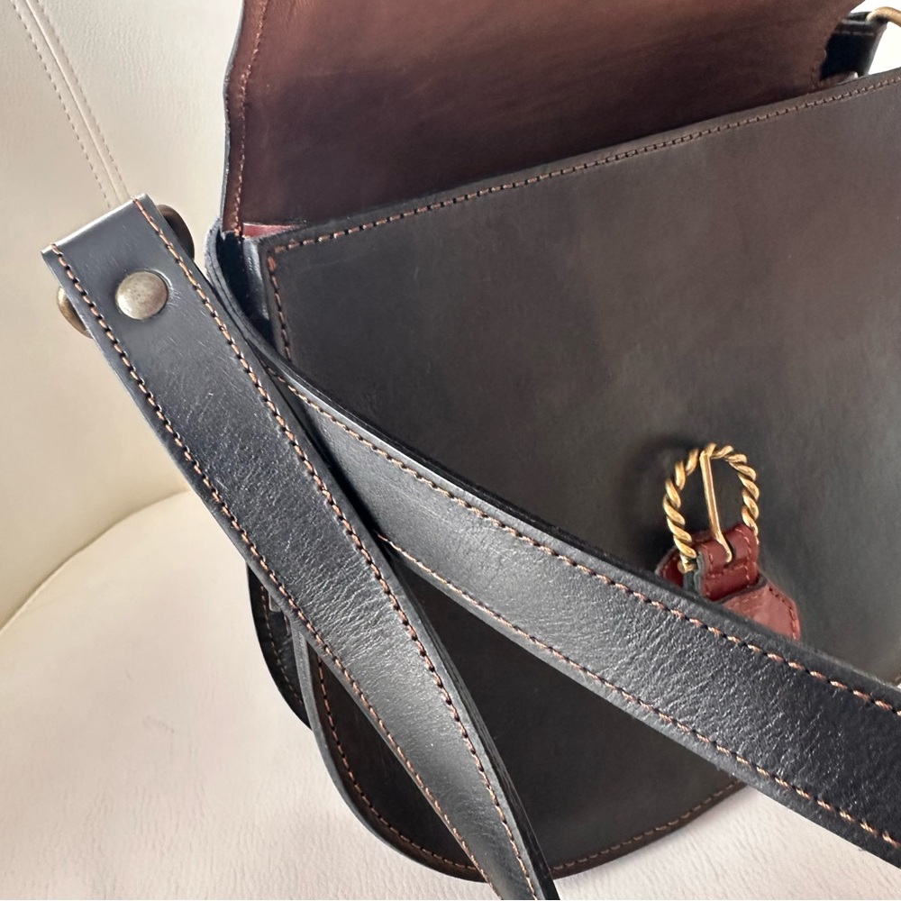 Genuine Leather AXIS Western Style Classic cross body bag - Picture 14 of 16